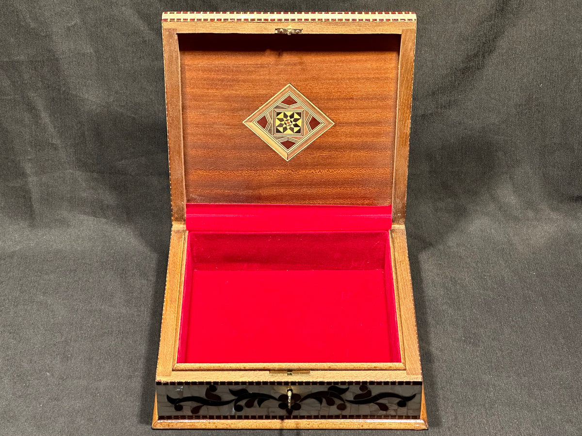 Handmade Mother of Pearl Jewelry Box: Lebanese Craft from Lebanon